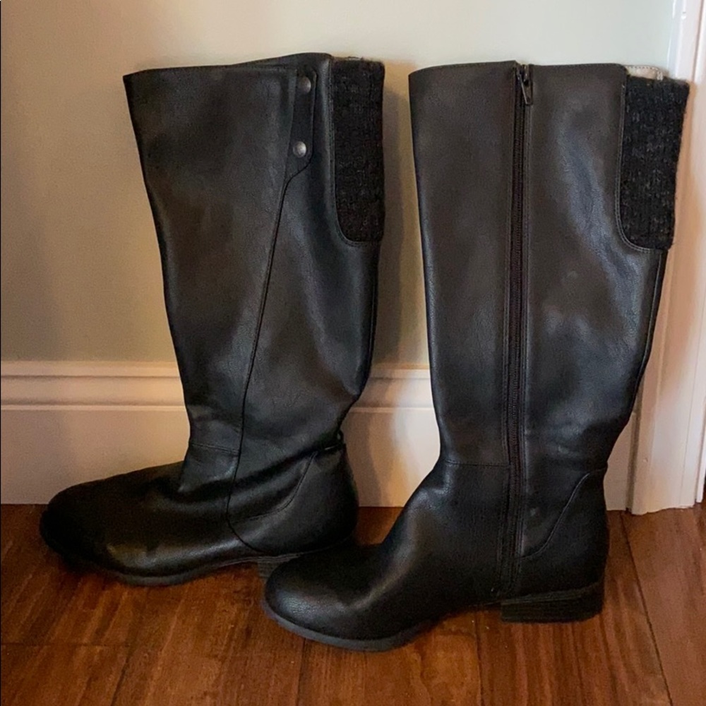 Life stride black boot.